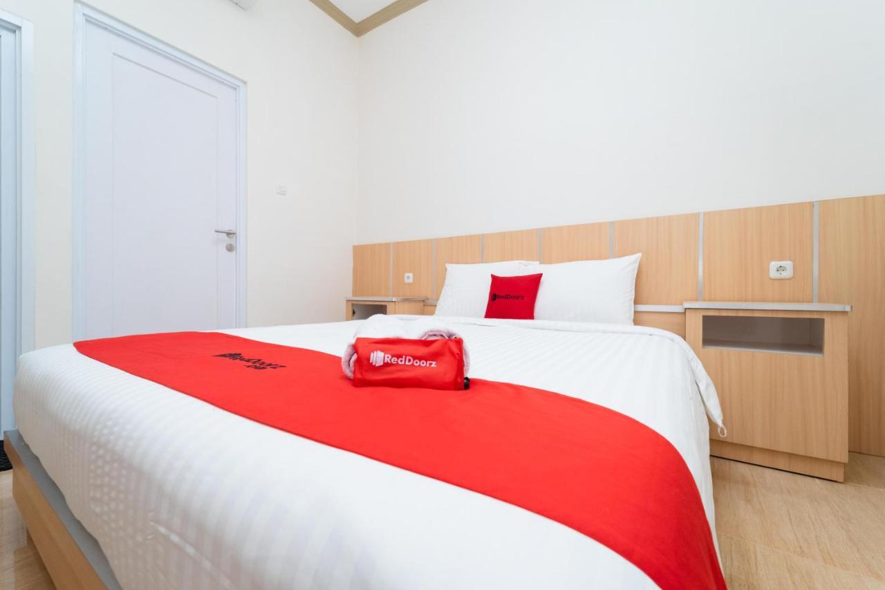 Reddoorz Near Griya Agung Palembang Hotel Talang Kelapa Kültér fotó